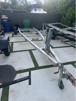 Aluminum boat trailer