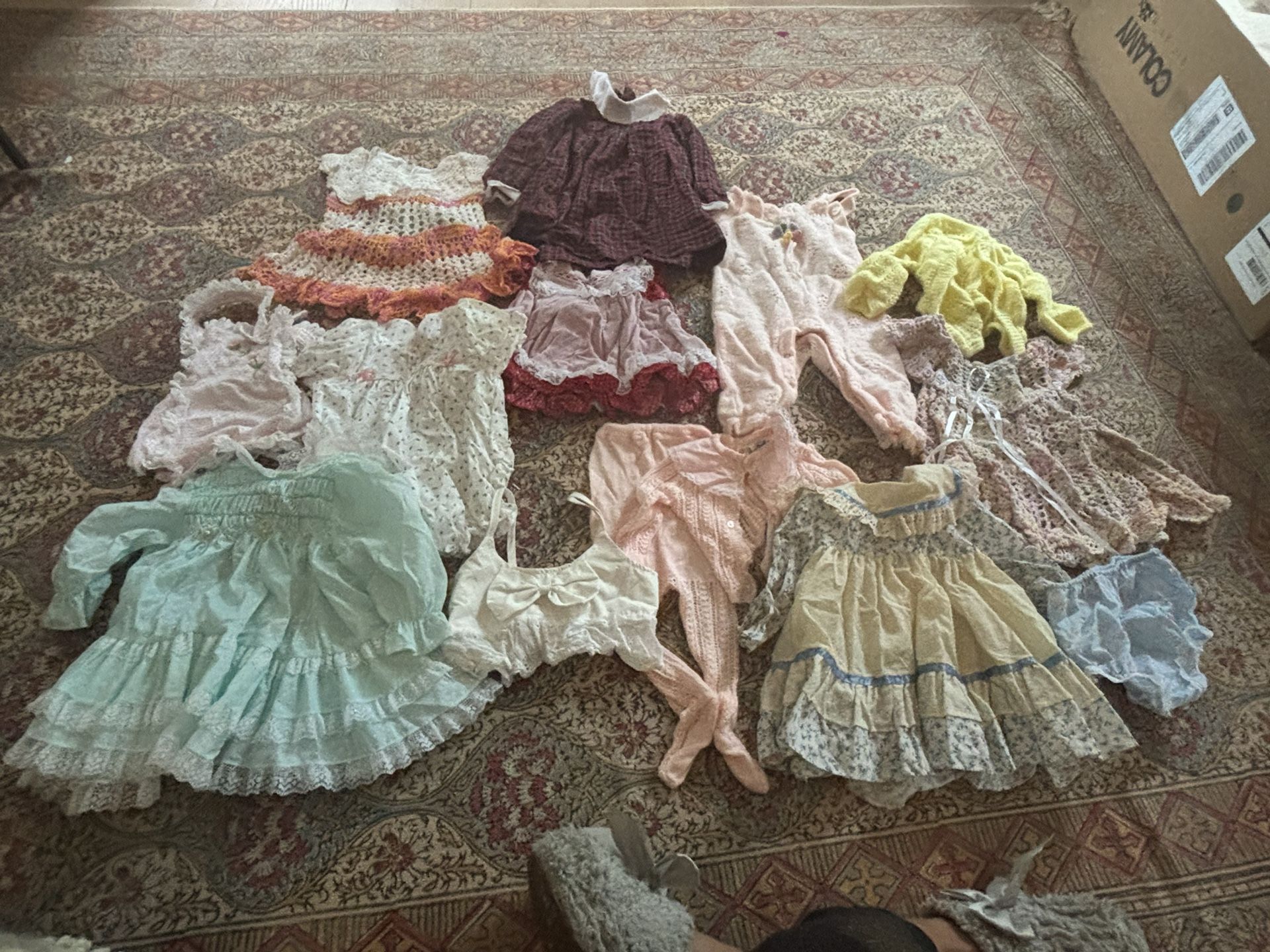LOW PRICE MOVING- VINTAGE BABY GIRL CLOTHES COLLECTION