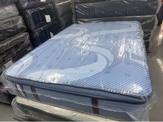 FULL SIZE SEALY POSTUREPEDIC PRO PILLOW TOP MATTRESS & BOX SPRING BED SET