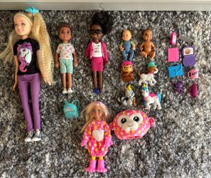 Barbie Chelsea dolls