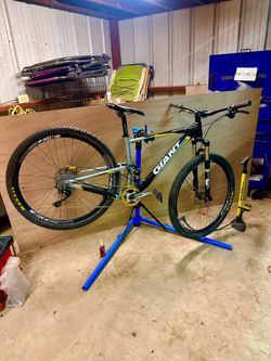 Giant Anthem X 29 Medium (XT/28LB) dual suspension mountain bike