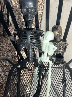 Small Hanging Skeletons