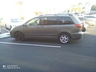 2005 Toyota Sienna