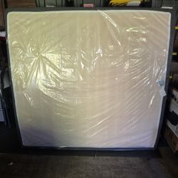King Gel Mattress w/ Frame