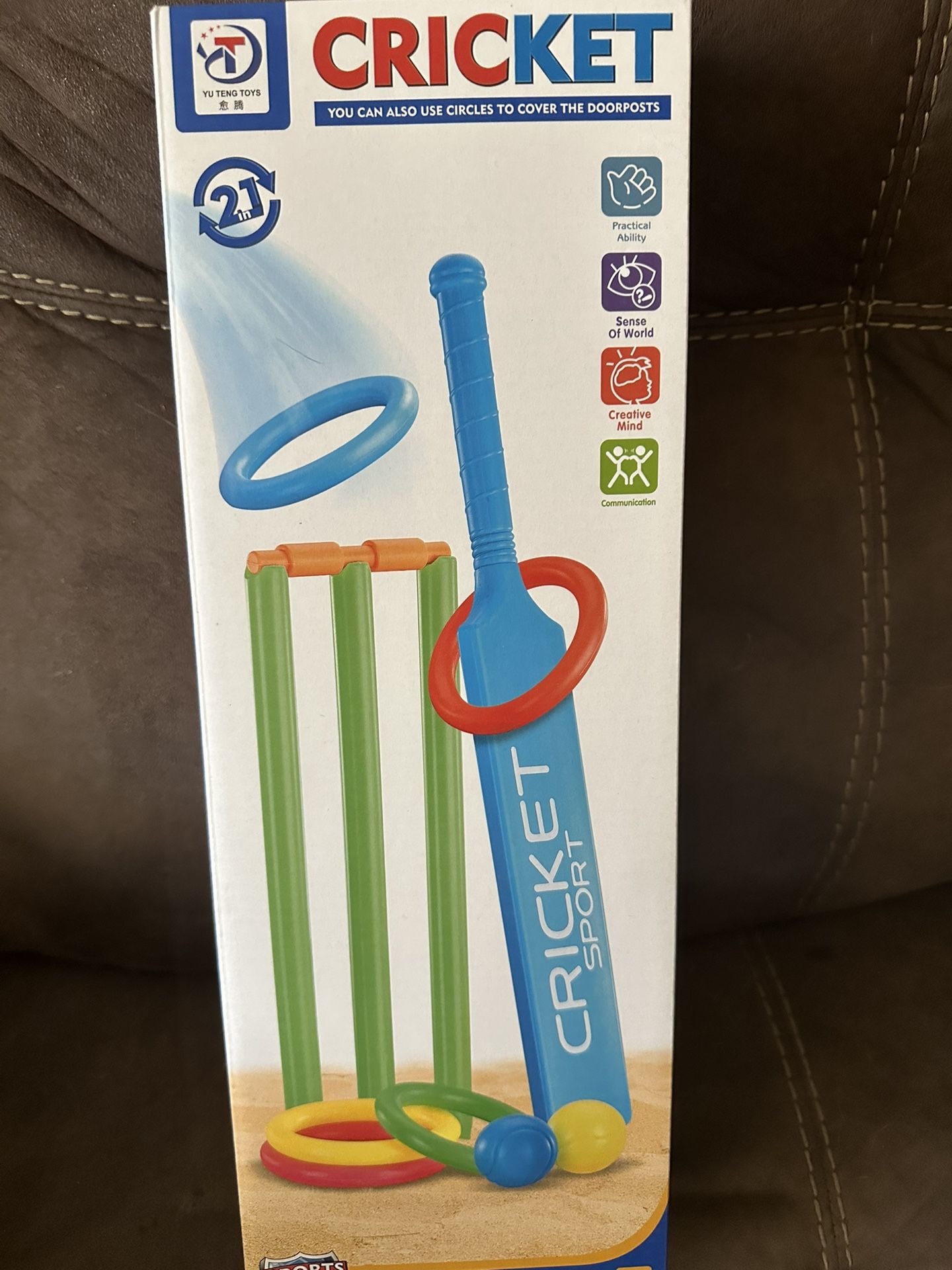 New kids cricket play set
