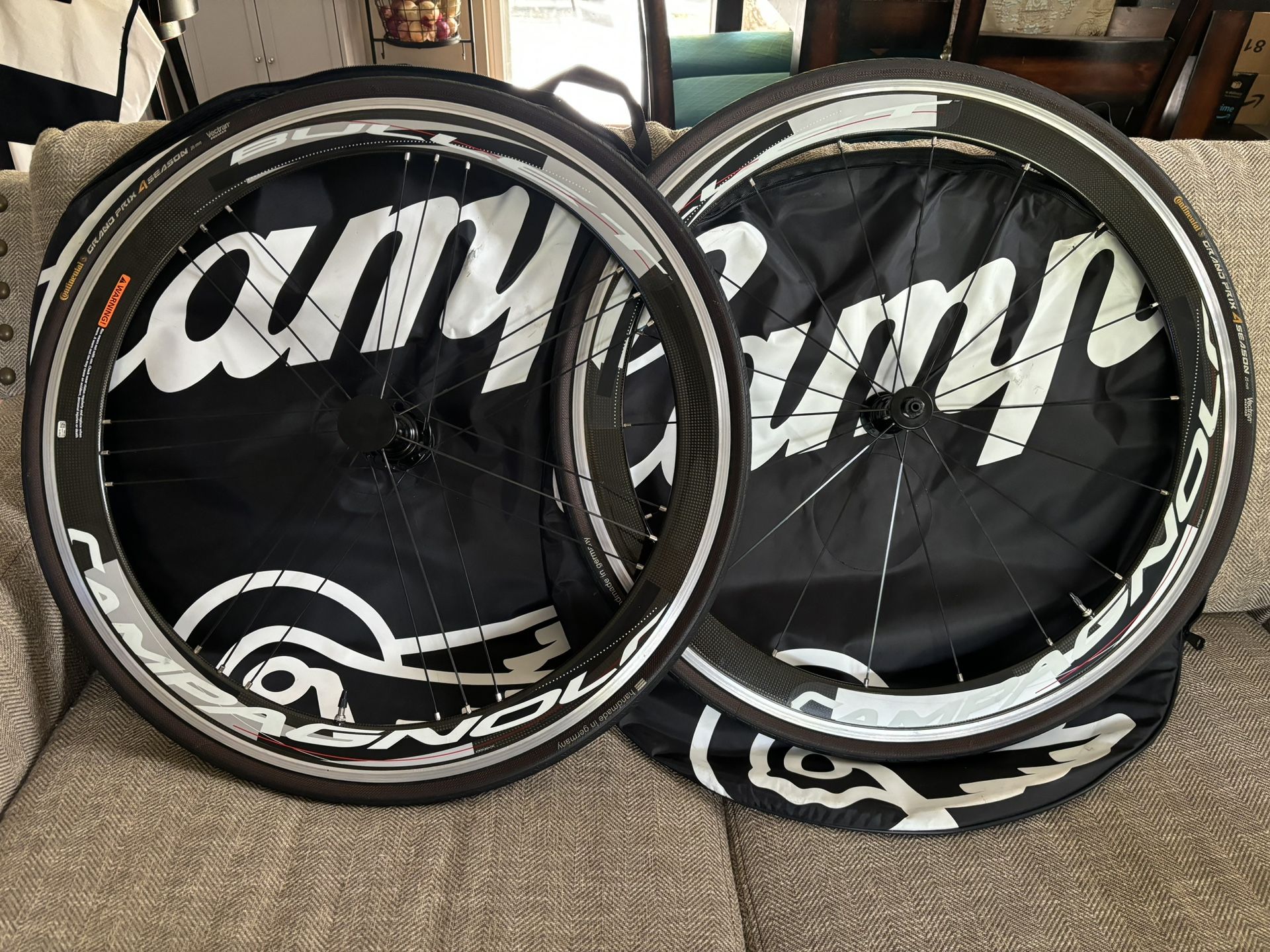 Campagnolo Bullet 50 Carbon Rim Brake Wheelset 11 Speed Shimano Hub