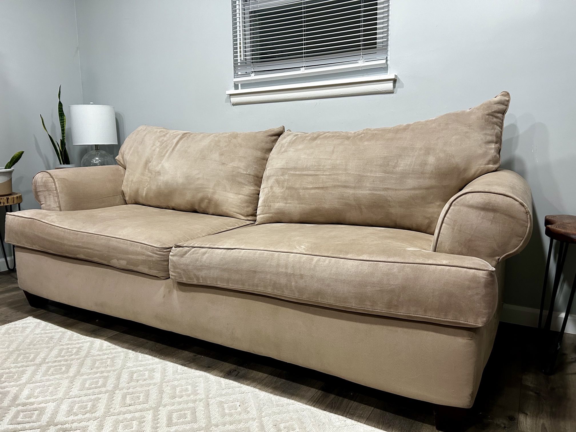 Microsuede Couch for Sale in Columbus, OH - OfferUp
