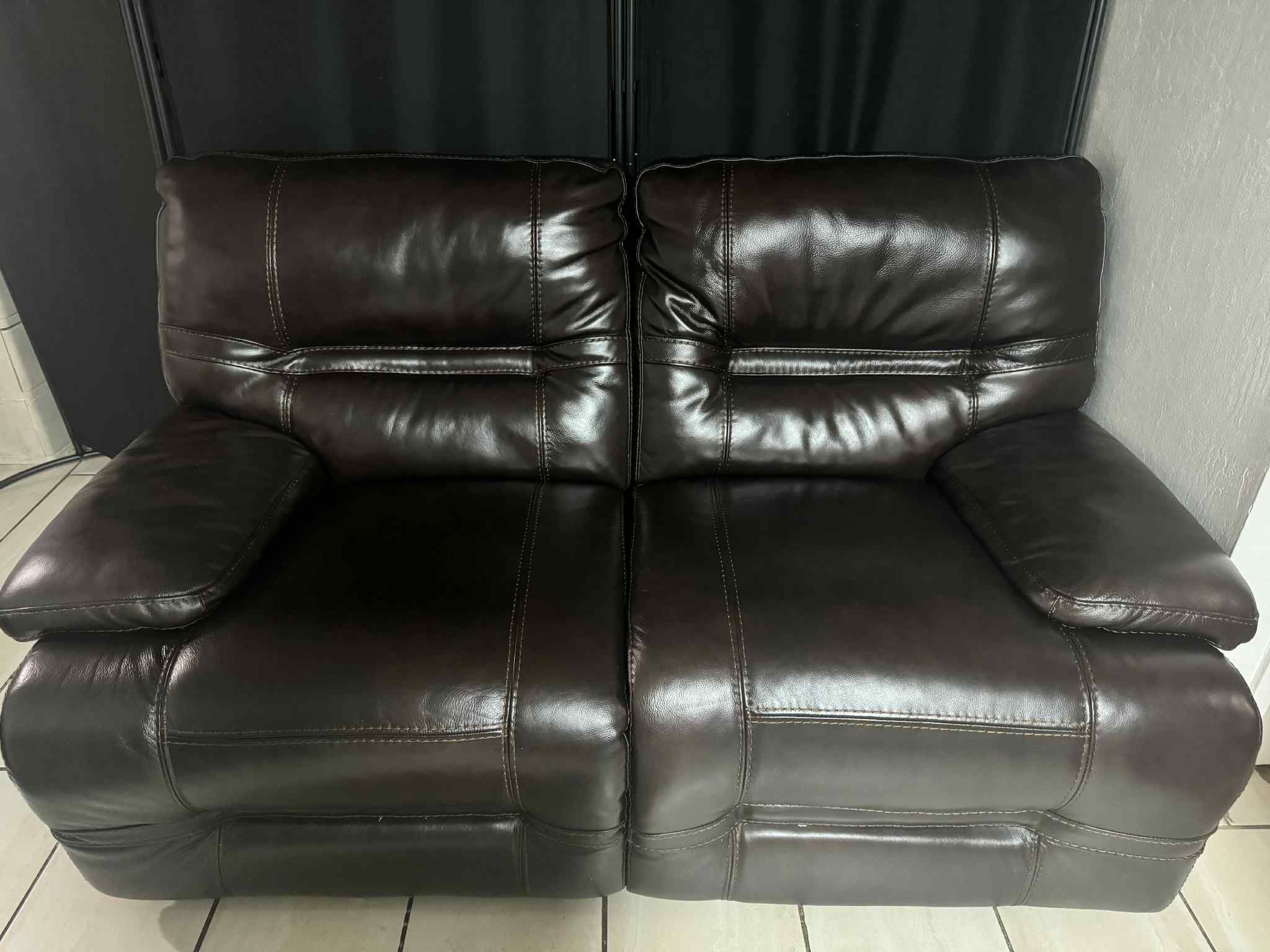 RECLINER LEATHER COUCH