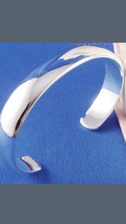 Sterling silver bangle bracelet! Brand new!