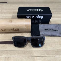 Like New Woodey Sunglasses With Pouch And Case