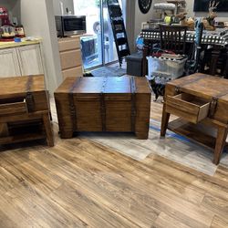Coffee & End Tables