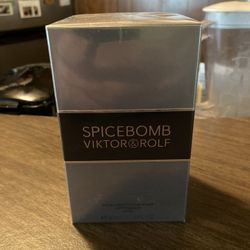 Viktor & Rolf Spice Bomb Men's Fragrance