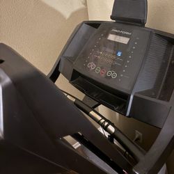 Treadmill  Pro form 4.0 