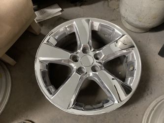 Lexus 18 inches chrome wheel