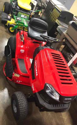 Brand New CRAFTSMAN T110 17.5-HP Manual/Gear 42-in Riding Lawn Mower with Mulching Capability 57