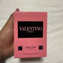 VALENTINO BORN IN ROMA INTENSE