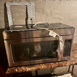 Whirlpool Above-Range Microwave Oven