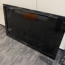 Toshiba 40" TV 