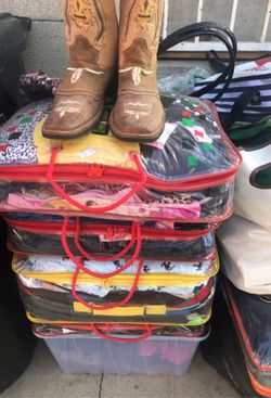 Ropa y zapatos juguetes y munchas cosas más