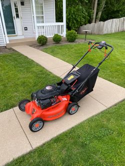 ARIENS Lawnmower