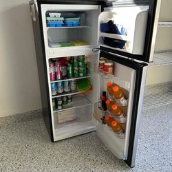 Magic Chef Refrigerador