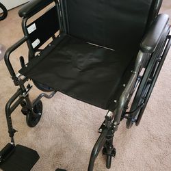 Folding Wheelchair, Like New