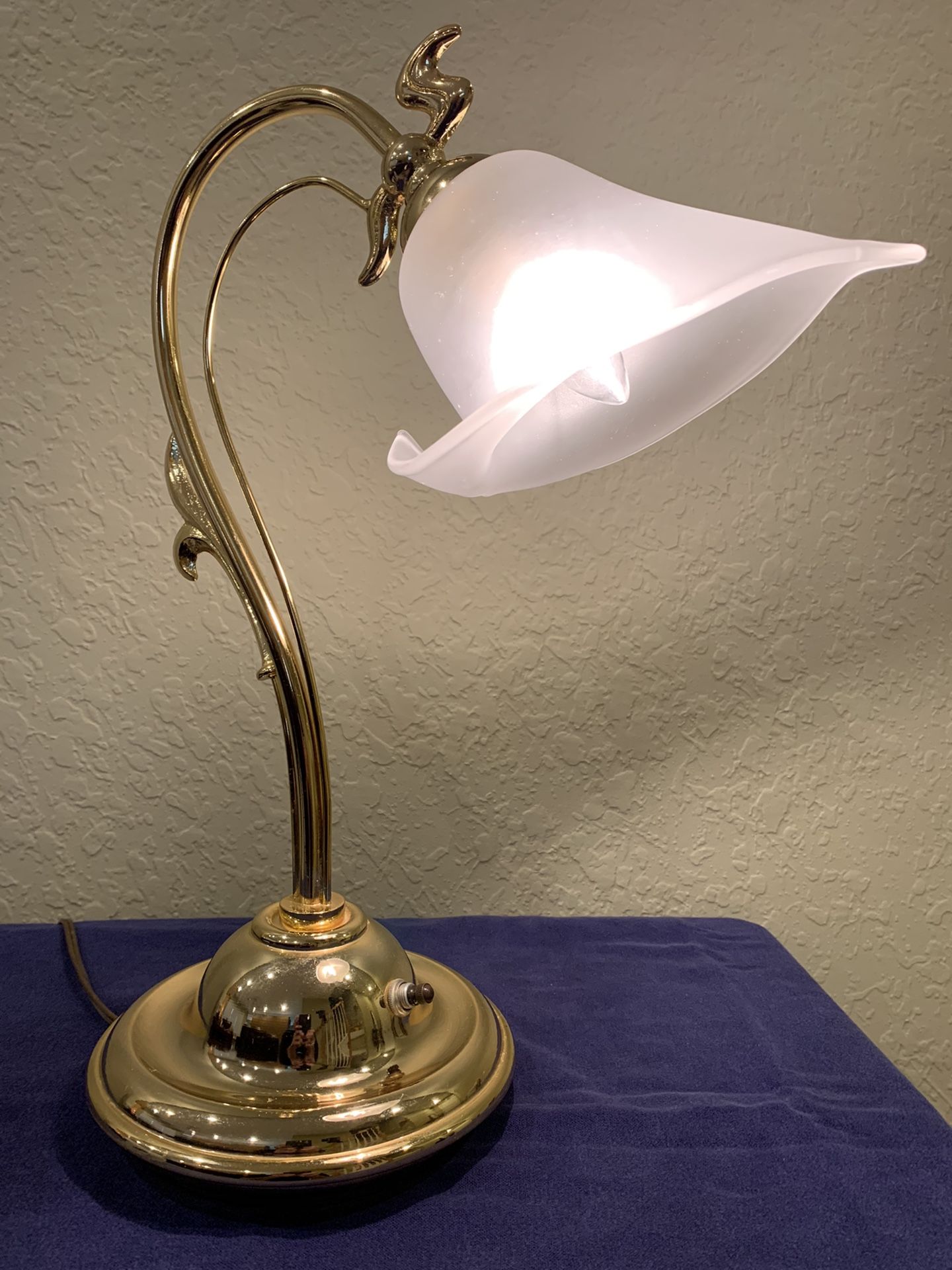 High Quality, BRASS, Desk/Table ART LAMP With Frosted Shade
