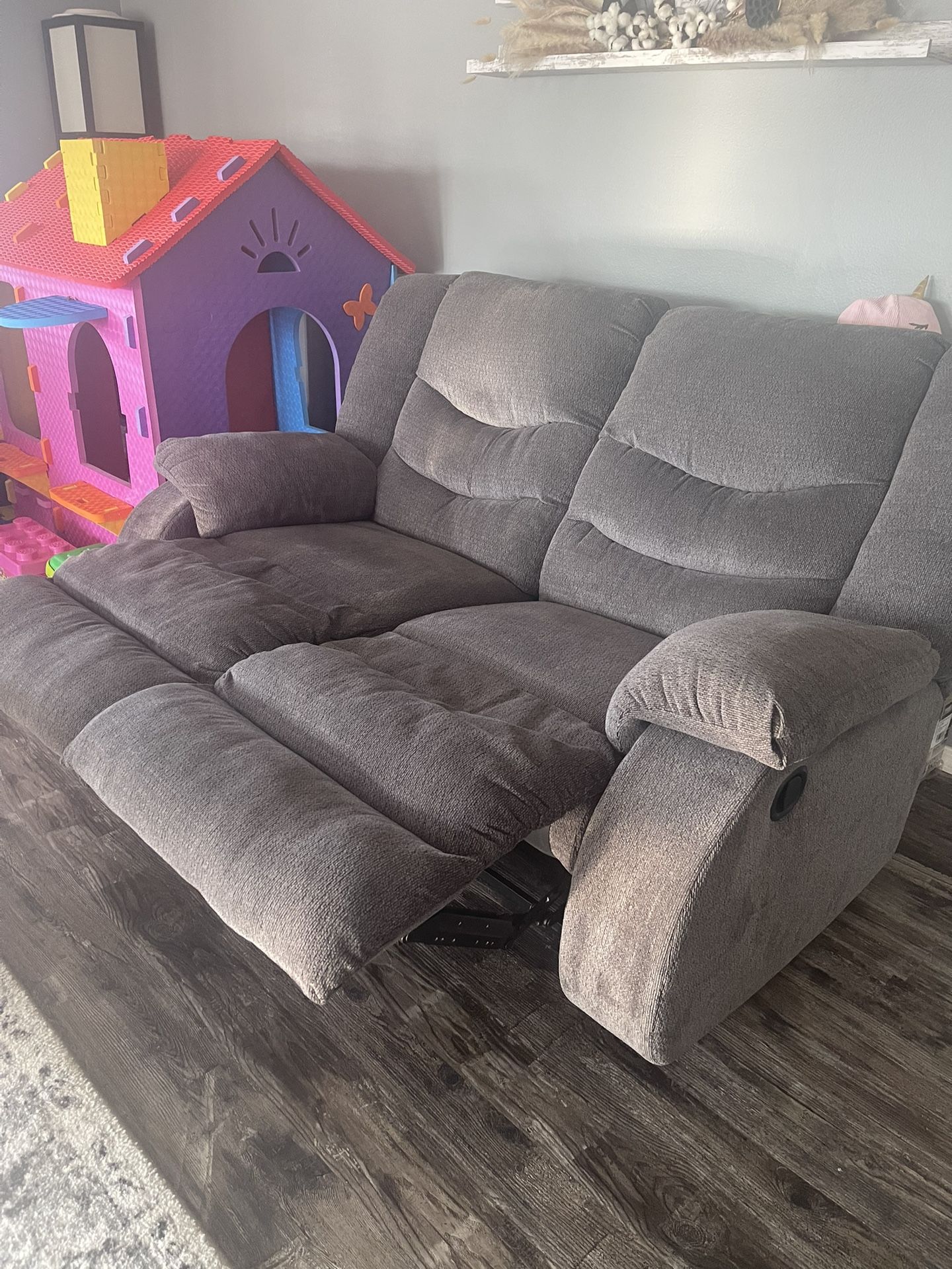 Sofa Set