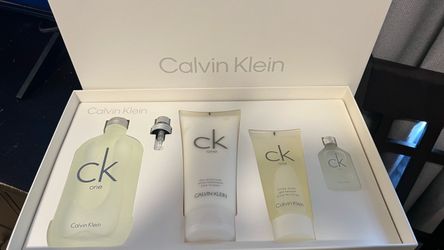 Calvin Klein CK One Gift Set