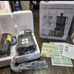 Brand New Cold Press Juicer With 5.8” Large Feed Chute 