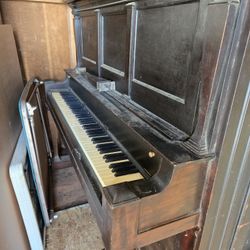 Antique Piano