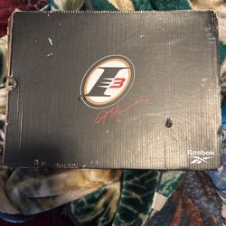 Size 10- Reebok Question Mid Pink Toe