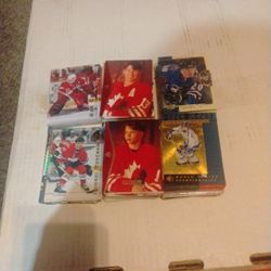 Hockey Cards Asst .