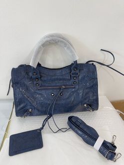 City Bag in Blue Leather