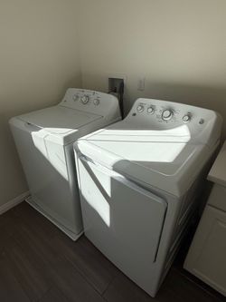 $399 washer and dryer 2years very new