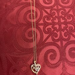 Necklace With The Word Mom