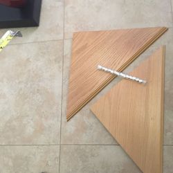 Two Set of 2 Wall Corner Shelf’s 