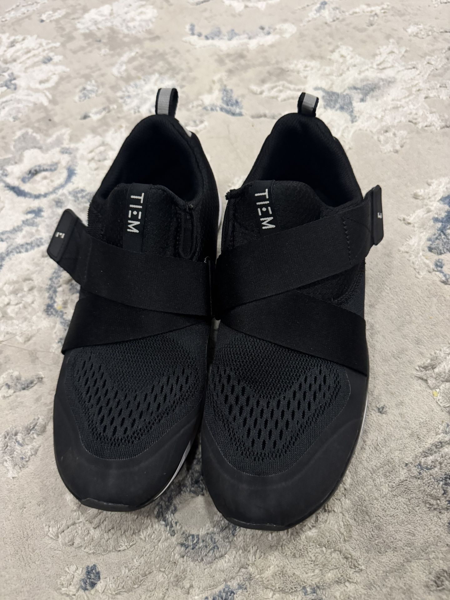 Tiem Slipstream Women's Indoor Cycling Sneakers-Size 9.5