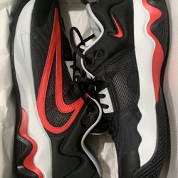 Nike Giannis Immortality 3 size 11.5