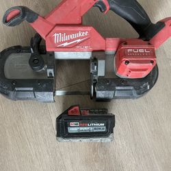 Milwaukee Bandsaw And Battery