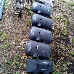 99-06 chevy/ GMC  vortec plastic covers