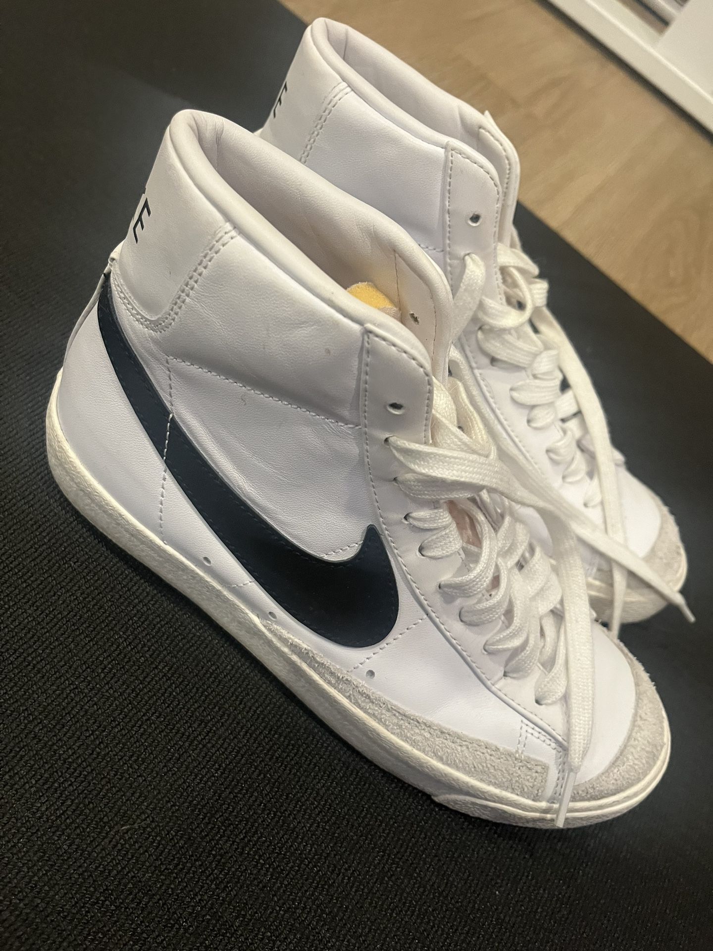 Nike Blazer Mid 8.5