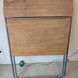 Folding table /desk