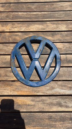 Vintage VW bus nose emblem