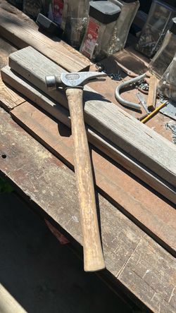 Claw hammer
