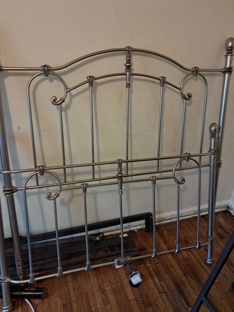 Full Size Bed Frame Free Free