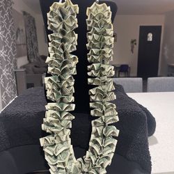 Money Lei