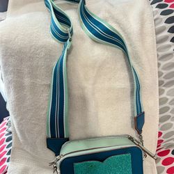 $15 Bonita Bolsa 
