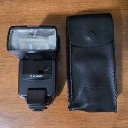 Canon Speedlite Camera Flash With Case
