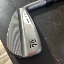 Sub 70 699 Pro V1 Irons 5-AW RH Stiff +1.25 in / +2 Upright